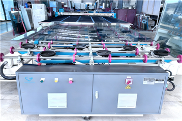 机械手切割上片1号线